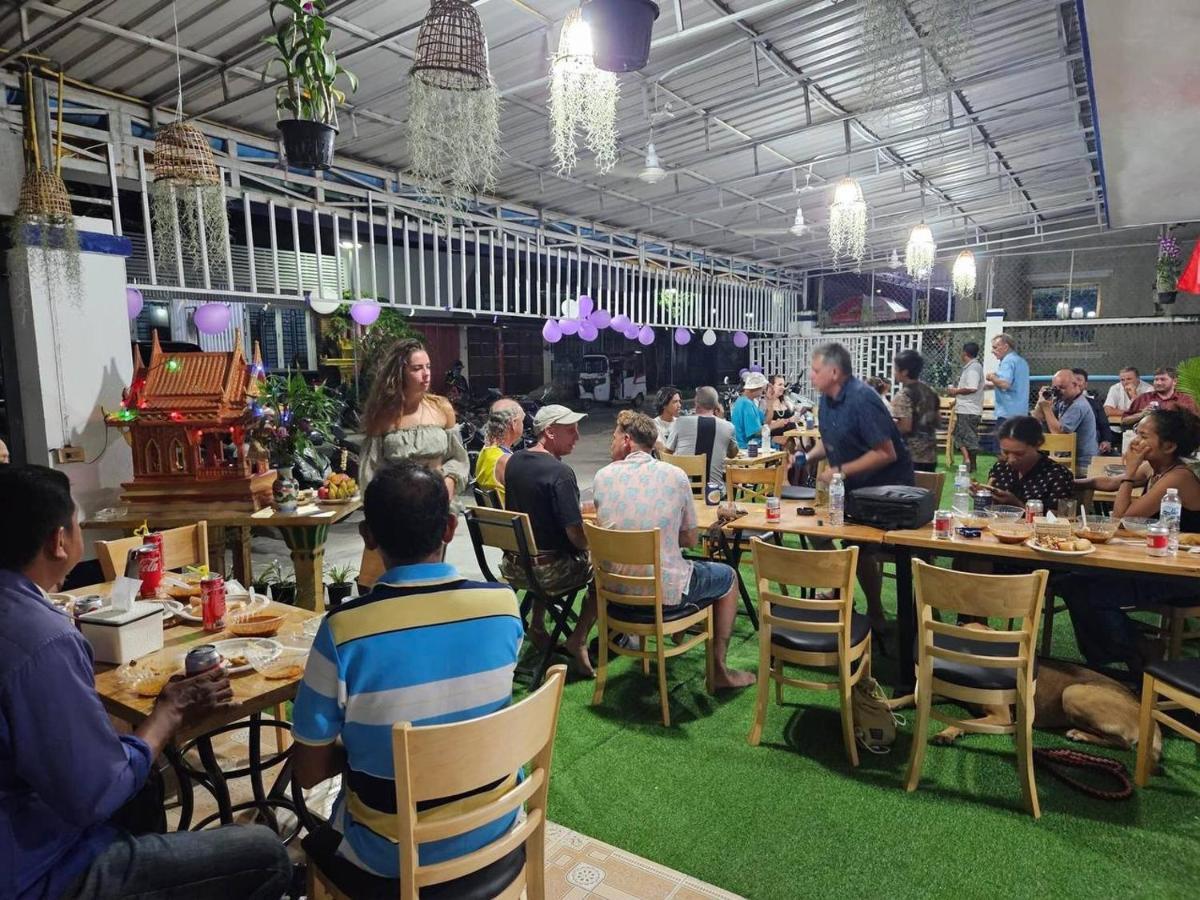 Rene'S Pasta Bar & Guesthouse Krŏng Kaôh Kŏng エクステリア 写真
